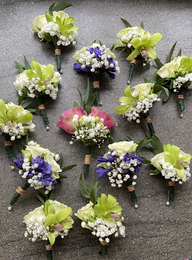 Fresh Flower Buttonholes (37)