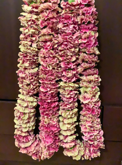 GL30 Rustic Carnation Purple Garlands