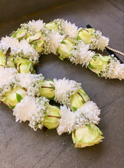 GL32 White Heavy Groom Garland